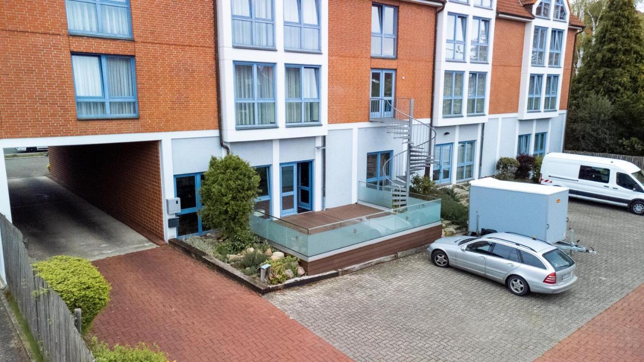 Am Kamp 3*